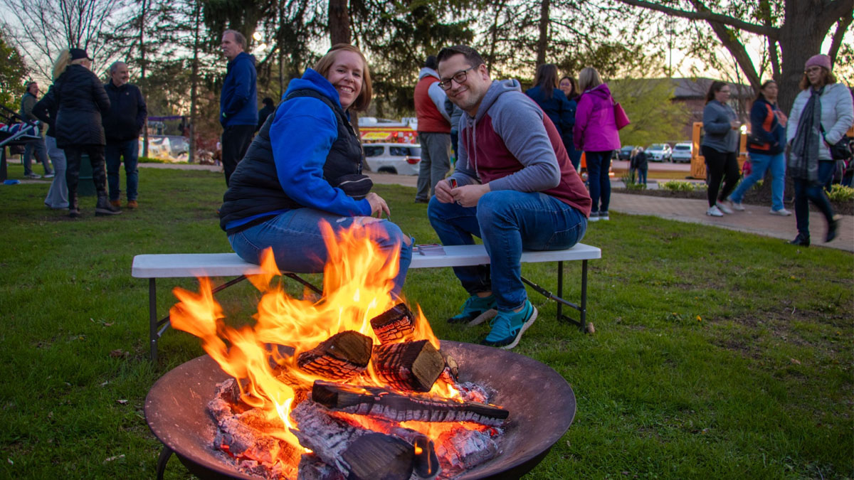 Bonfire and Brews Food Truck Frenzy in Gurnee